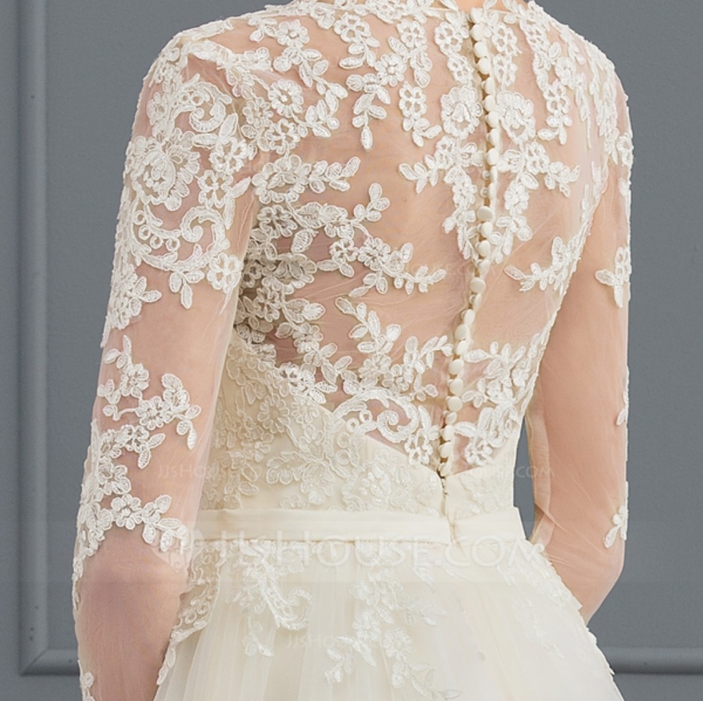 Brand new, Vintage, Lace Wedding Dress - Picture 4 of 4